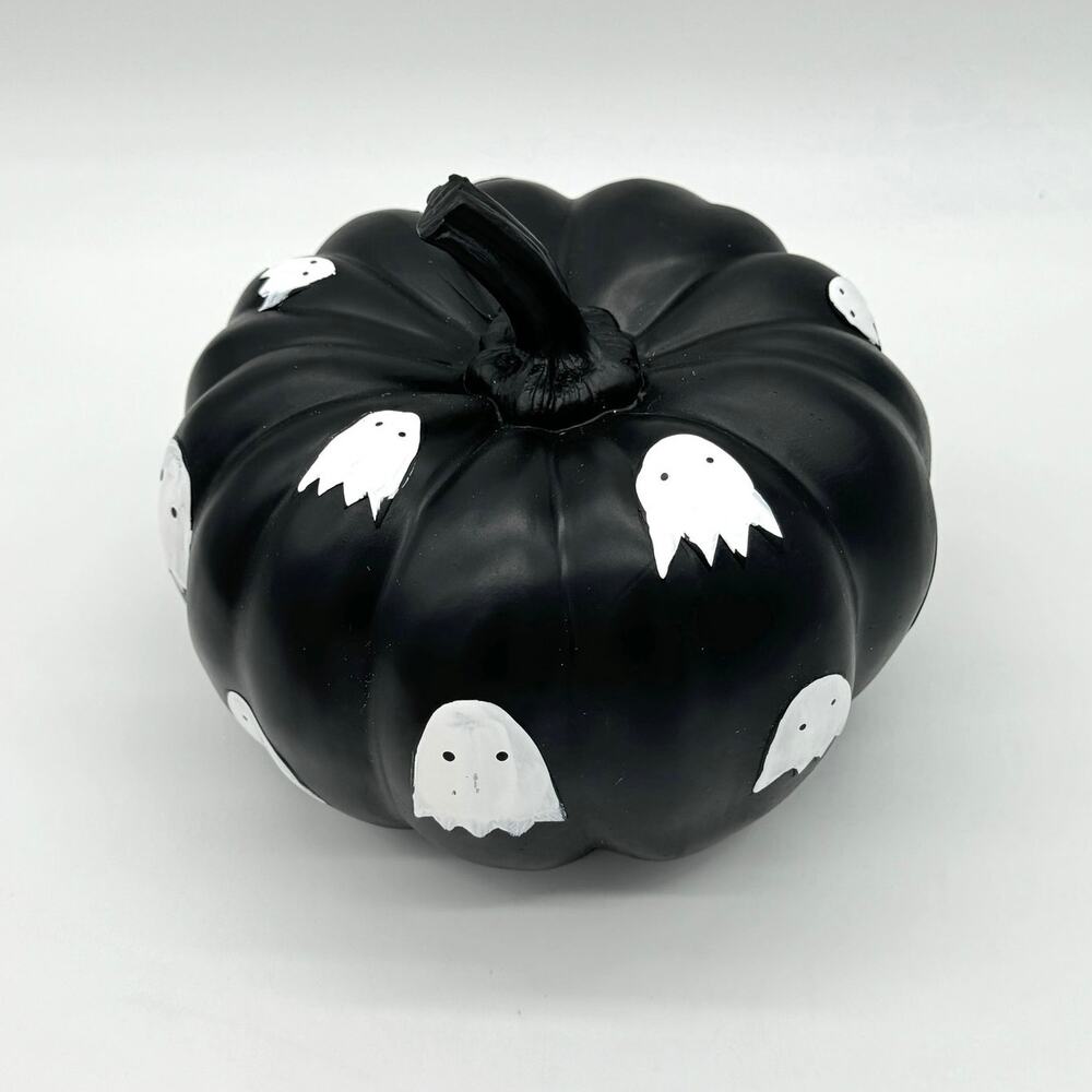 Black & White Halloween Ghost Pumpkin Candy Corn Lane Ghosts New 8” - Picture 5 of 6